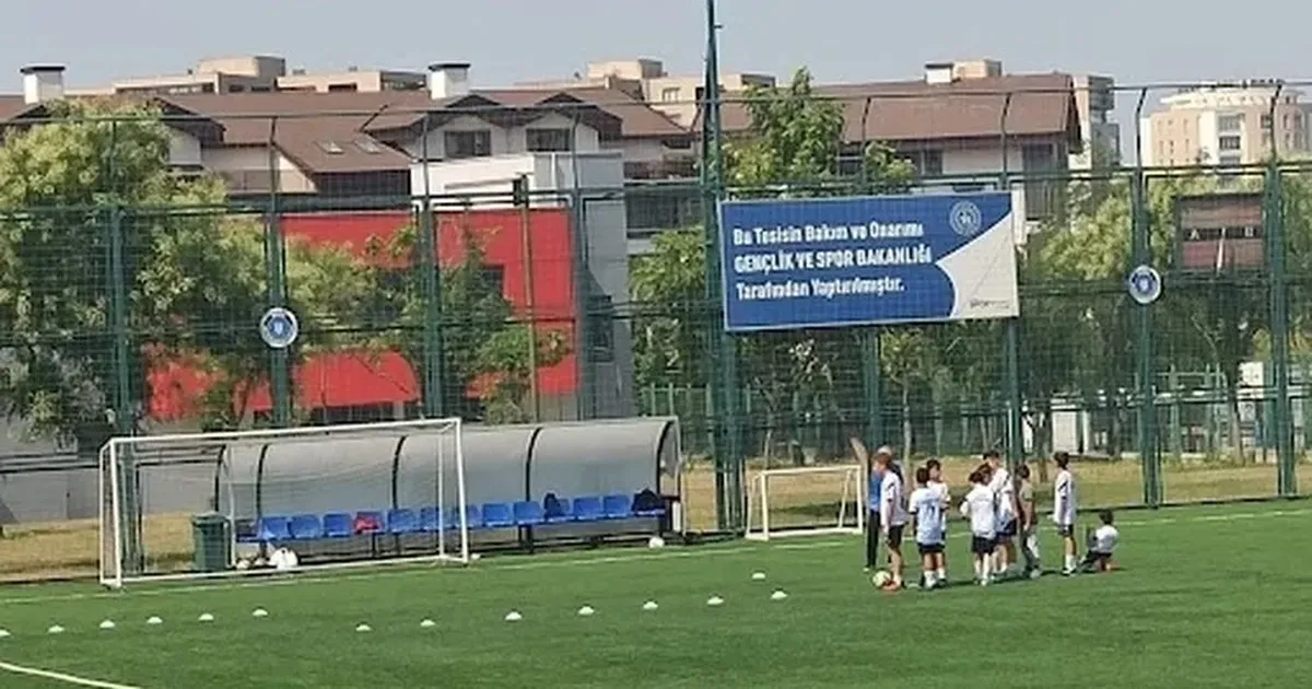 Emek Spor Tesisleri’nde geleceğin yıldızları yetişiyor