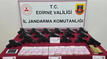 İpsala’daki operasyonda 17 tabanca ele geçirildi