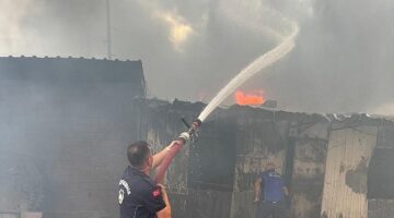 İzmir İtfaiyesi 4 günde 249 yangına müdahale etti