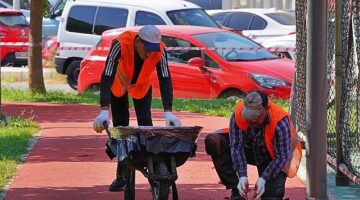 İzmir’in parklarında seferberlik var