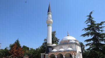 İzmit Kaynarca Camii ibadete açıldı