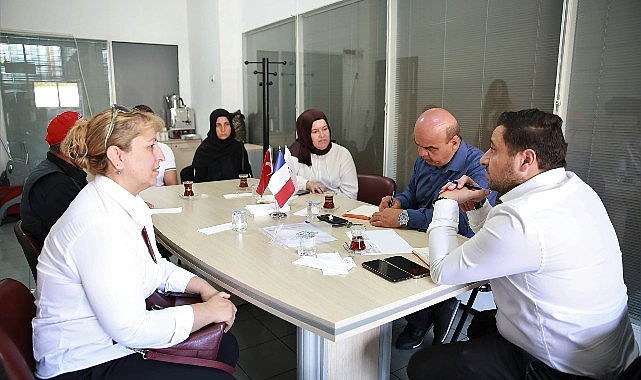 Keçiören Belediyesi bünyesinde faaliyet gösteren Kariyer Ofisi, iş arayan vatandaşlara istihdam kapılarını aralamaya devam ediyor