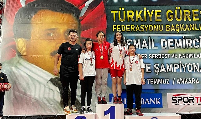 Nevşehir Belediyesi sporcusu Buğlem Kılıç, U-11 Kadınlar Güreş Türkiye Şampiyonası’nda 54 Kg’da Türkiye Şampiyonu oldu