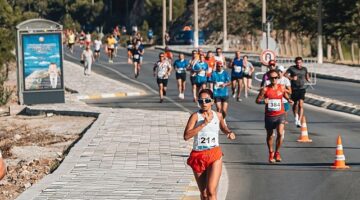 Sedoxy Sports Events organizasyonuyla gerçekleşecek olan Uluslararası Ayvalık Kurtuluş Yarı Maratonu, 14 Eylül Cumartesi günü yerli ve yabancı 1000 sporcunun katılımıyla koşulacak.