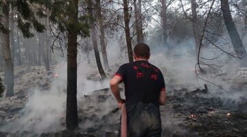 Kocaeli İtfaiyesi, Bolu’da soğutma çalışması yapıyor