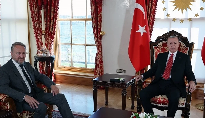 Cumhurbaşkanı Erdoğan İzzetbegoviç'i Dolmabahçe'de ağırladı