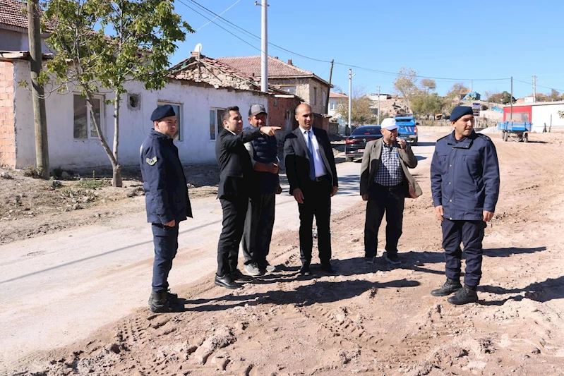 Kaymakam BİLDİRİCİ'den Bayramaliler Köyü ve Taptuk Emre Tekkesi'ne Ziyaret