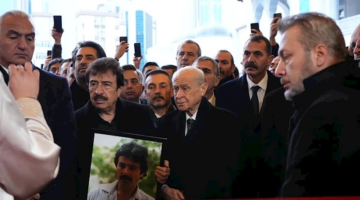 Devlet Bahçeli, Ferdi Tayfur'un Cenaze Törenine Katıldı