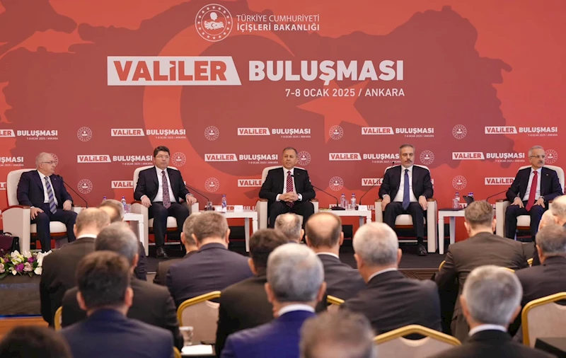 Valiler Buluşması: İlk Gün Oturumunda Bakanlar Bilgilendirdi