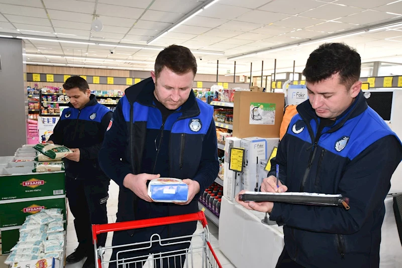 İscehisar'da Zincir Marketlerde Sıkı Denetim